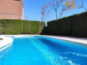 Ático moderno en Vilafortuny con solarium privado